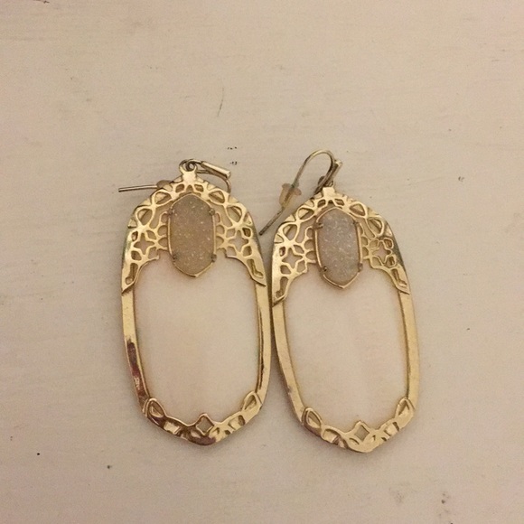 Kendra Scott Jewelry - Kendra Scott Danielle w/ Iridescent Stone